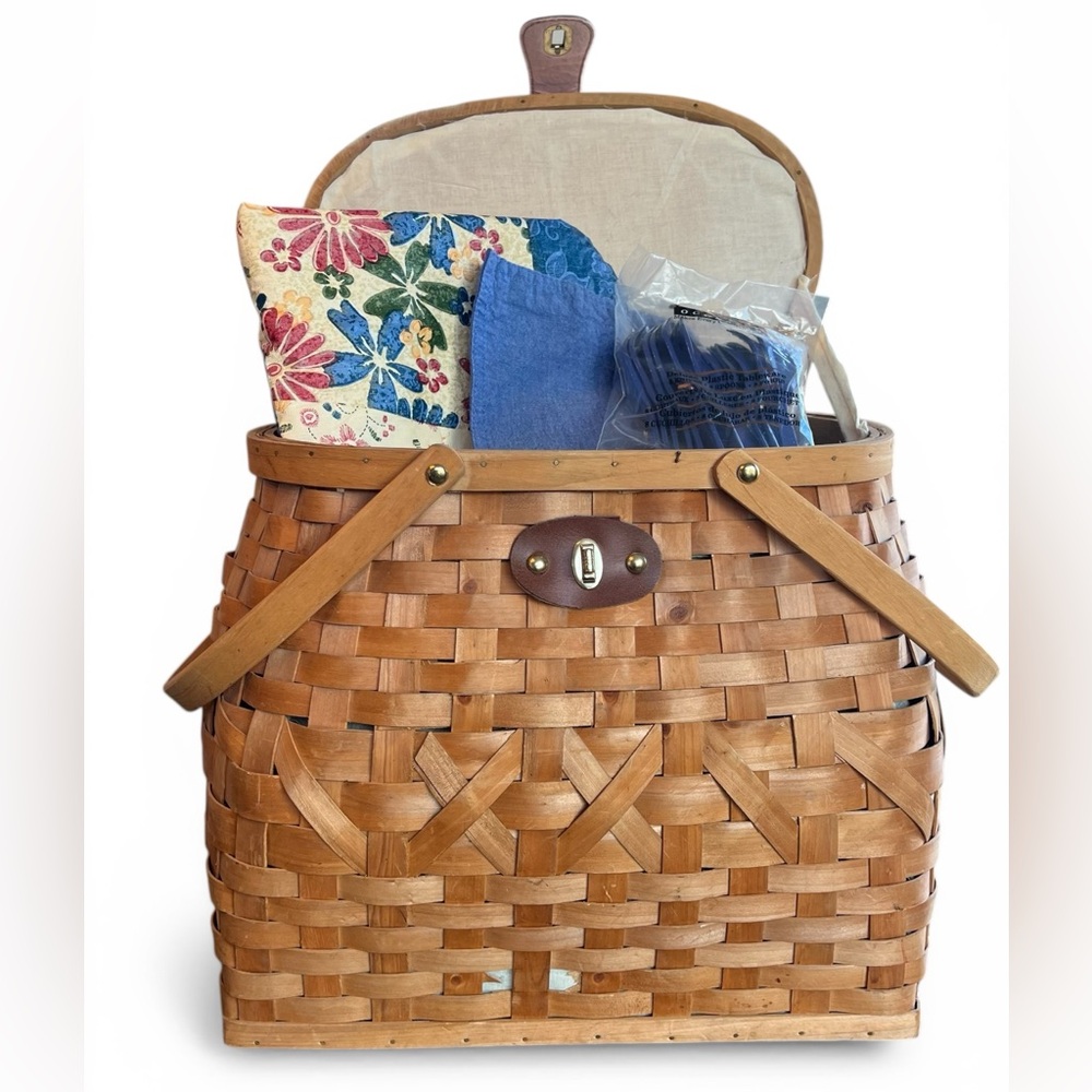Vintage Wicker Picnic Hamper Set Farmhouse Cottagecore Outdoor Entertaining